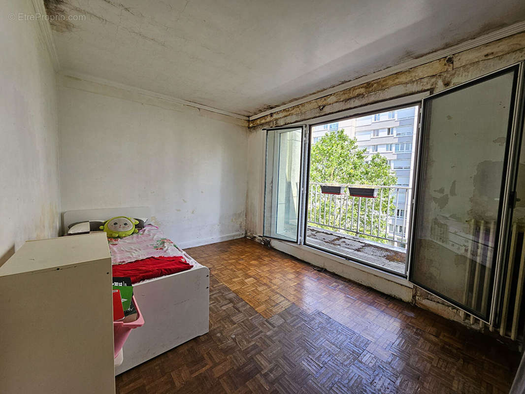 Appartement à AUBERVILLIERS