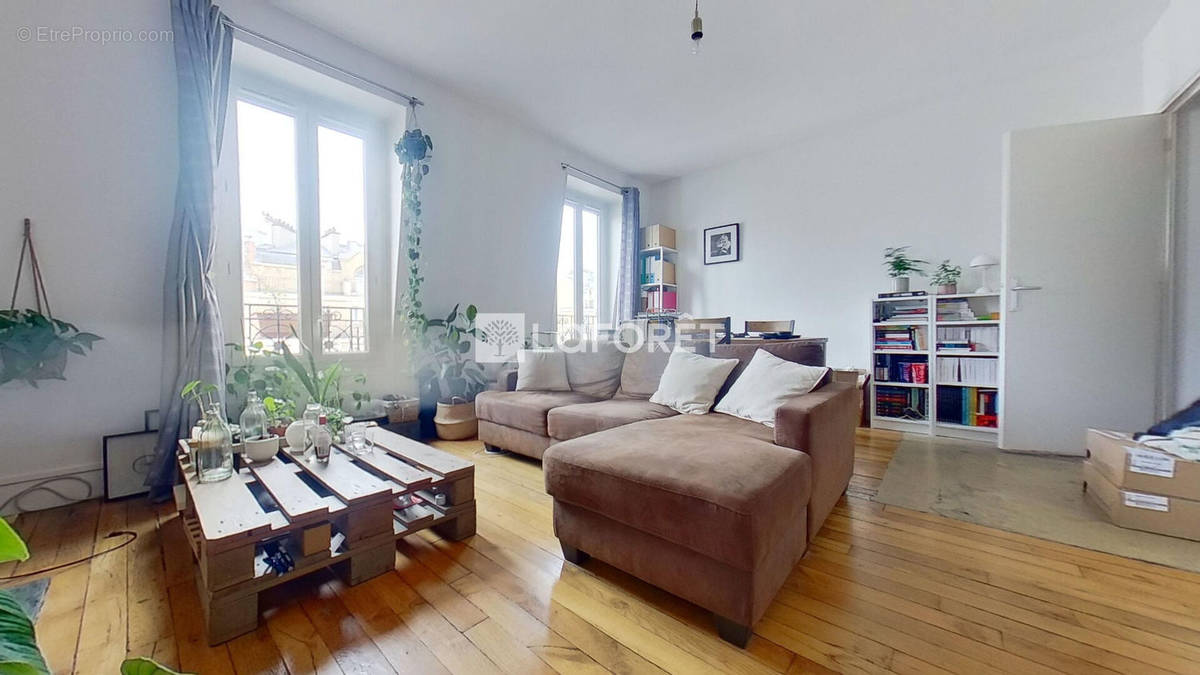 Appartement à PARIS-18E