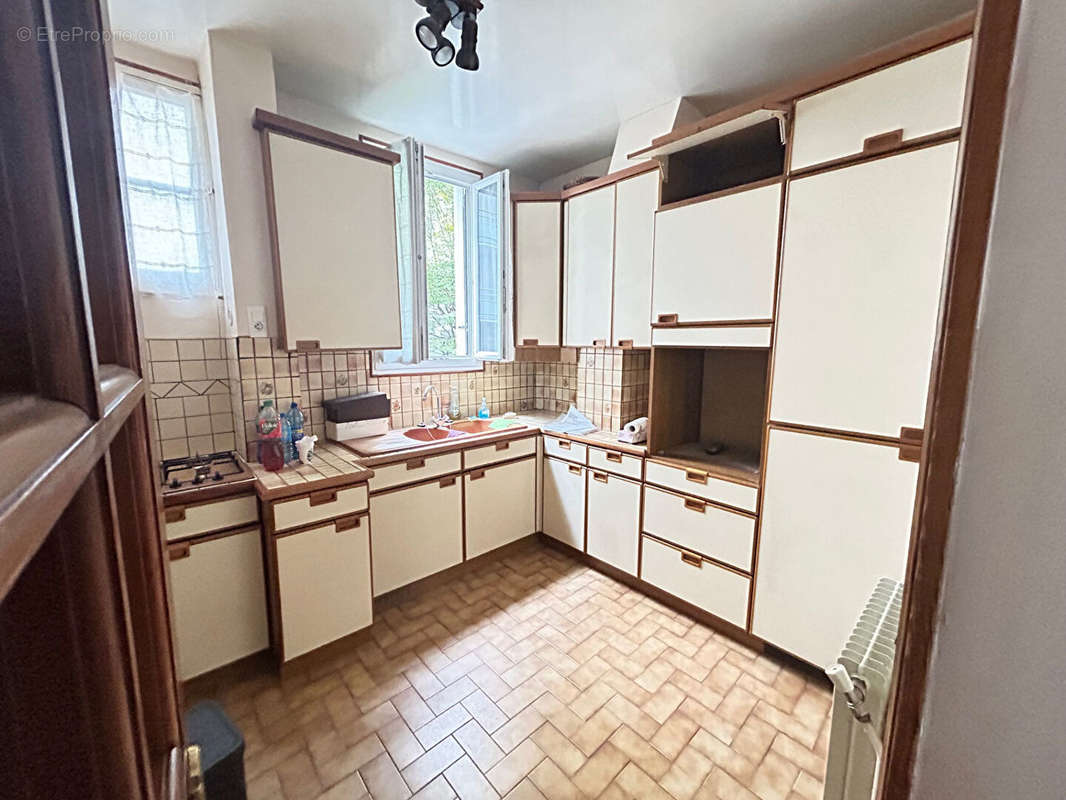 Appartement à PARIS-14E