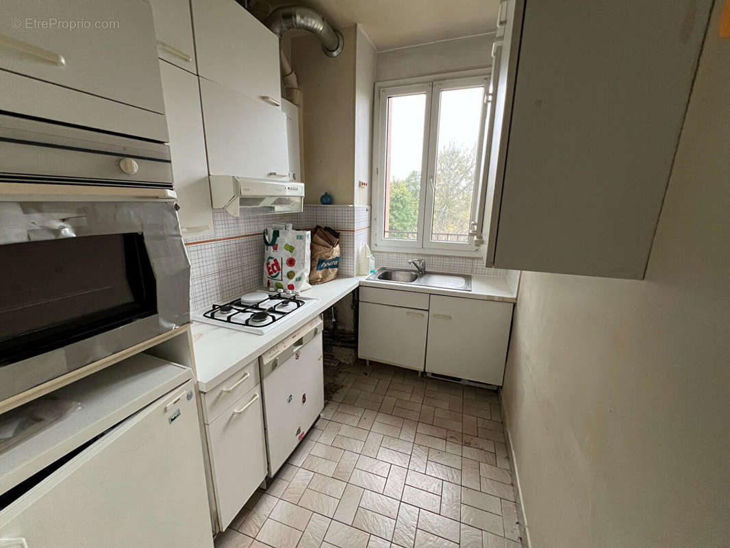 Appartement à LES PAVILLONS-SOUS-BOIS