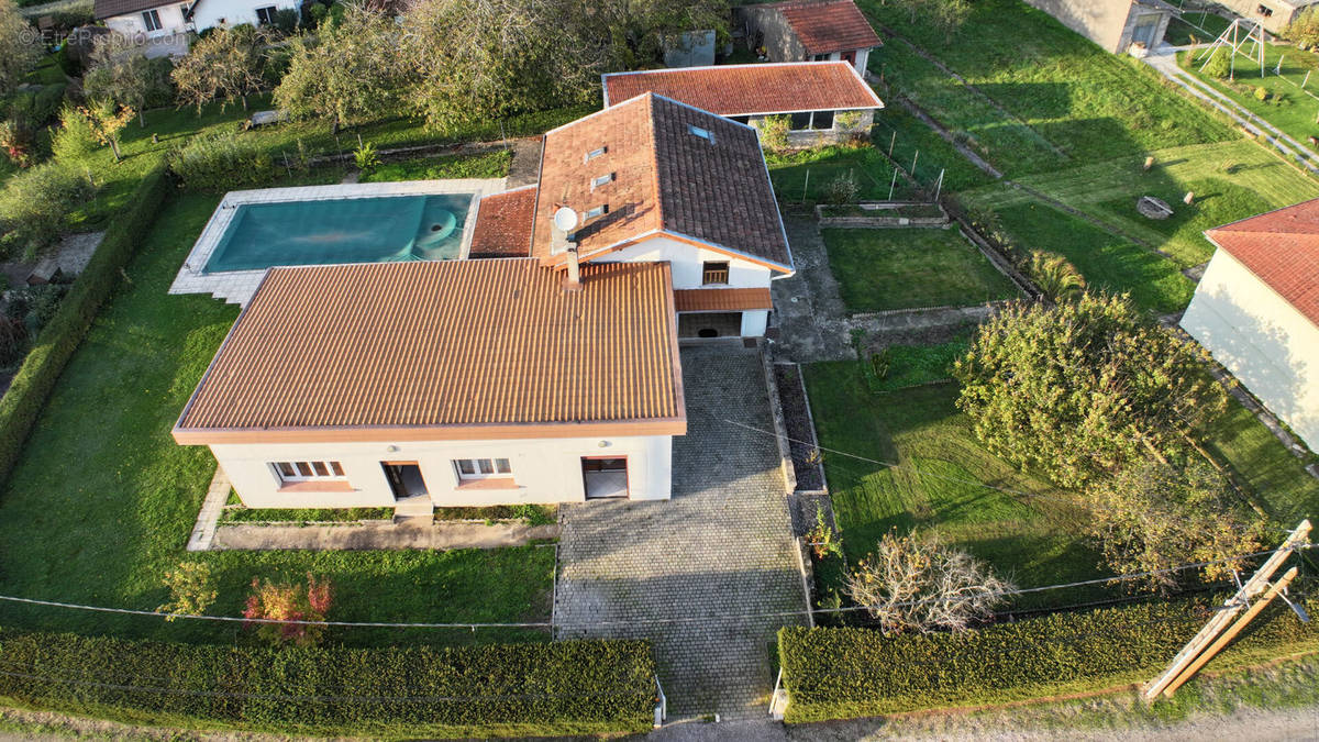 Maison à BLAINVILLE-SUR-L&#039;EAU