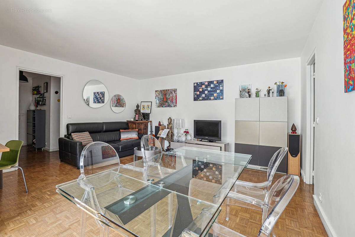 Appartement à PARIS-20E