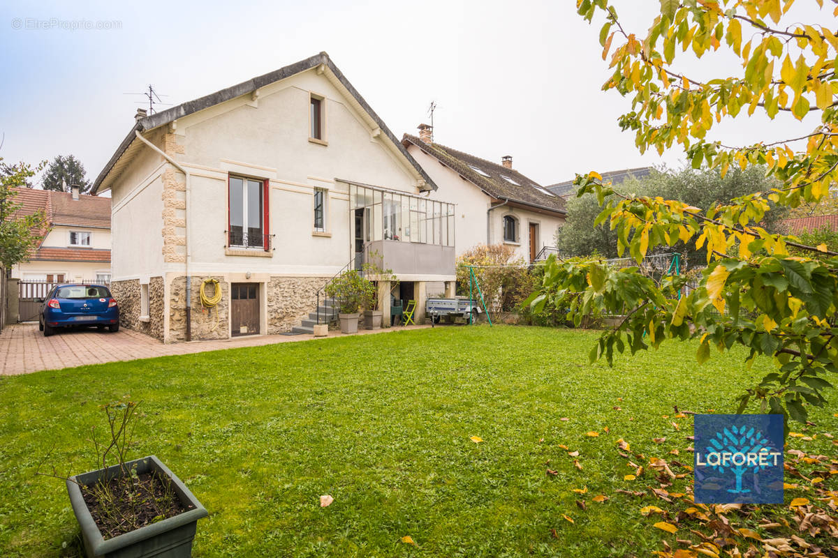 Maison à LES PAVILLONS-SOUS-BOIS