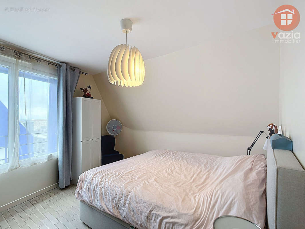 Appartement à NANTERRE