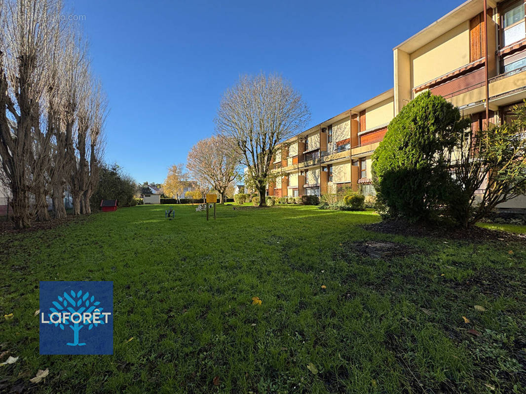 Appartement à BRIE-COMTE-ROBERT