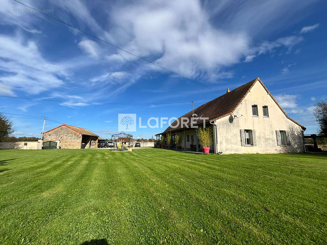 Maison à LOUHANS