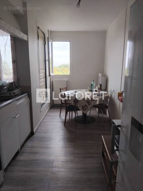 Appartement à CLICHY-SOUS-BOIS