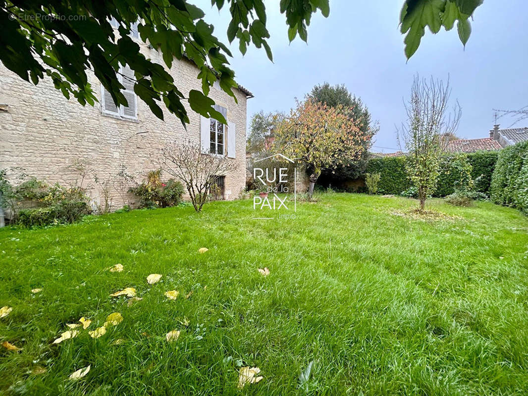 Maison à SAINT-MAIXENT-L&#039;ECOLE