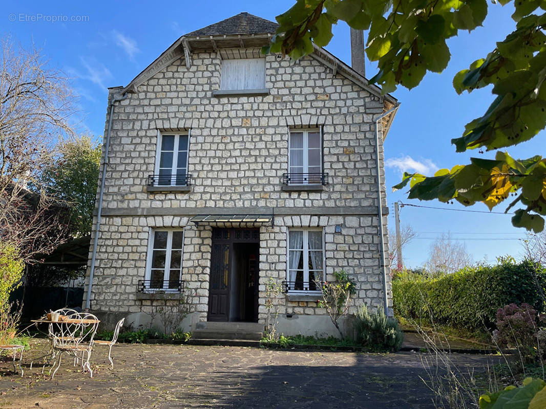 Maison à BUXEROLLES