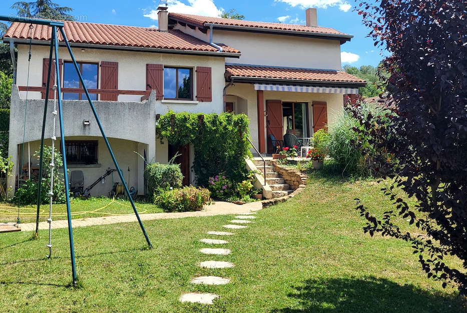 Maison à FLEURIEU-SUR-SAONE