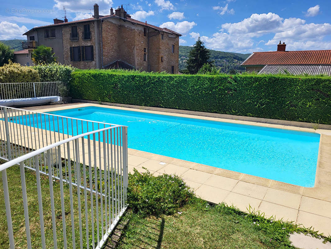 Maison à FLEURIEU-SUR-SAONE