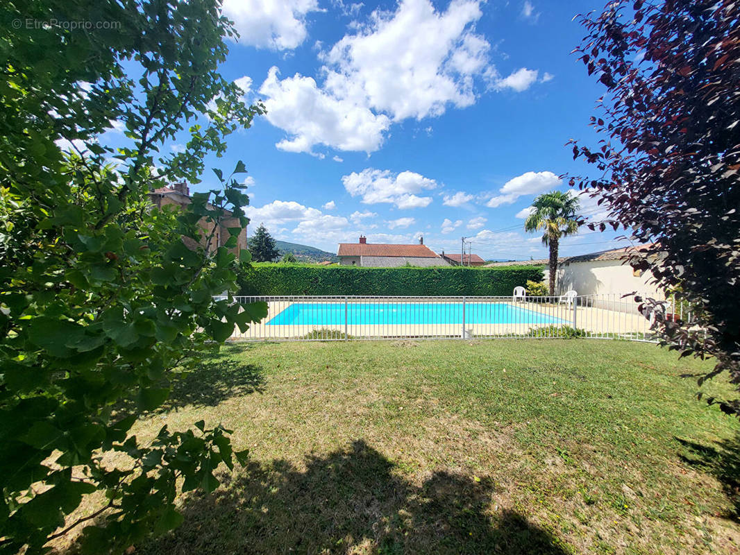 Maison à FLEURIEU-SUR-SAONE