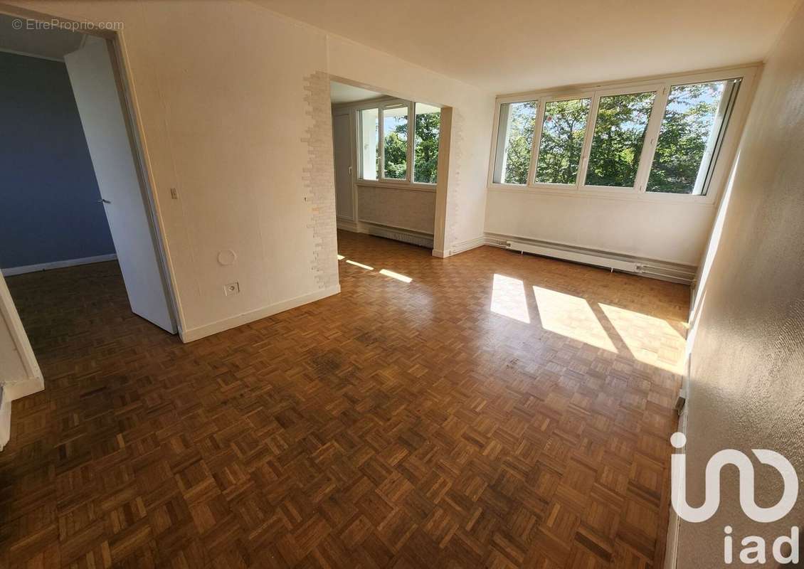 Photo 3 - Appartement à VERNEUIL-SUR-SEINE