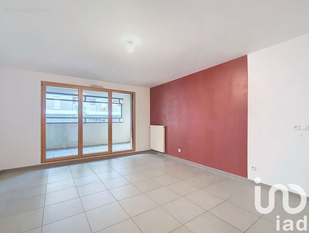 Photo 3 - Appartement à VILLEURBANNE