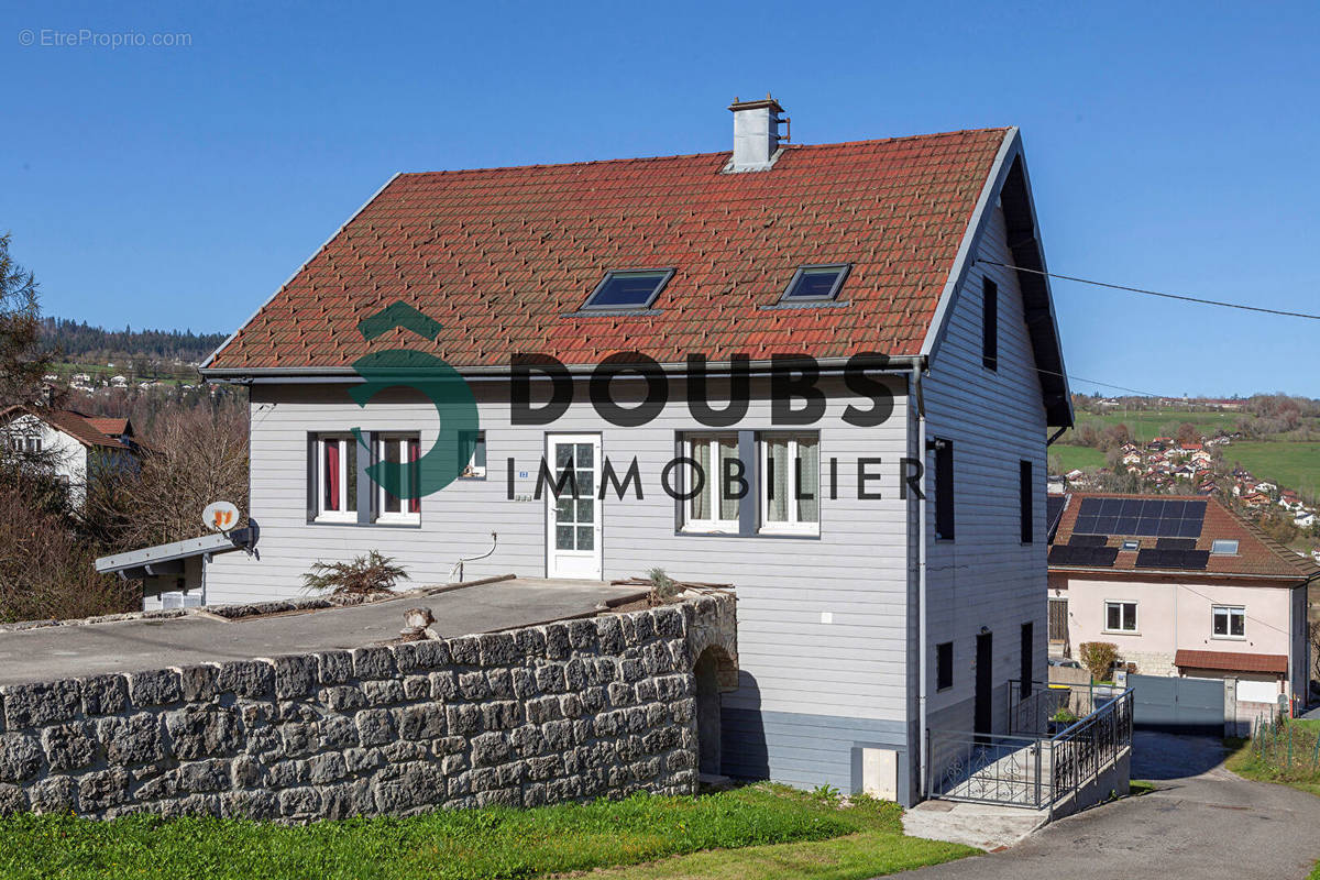 Appartement à VILLERS-LE-LAC