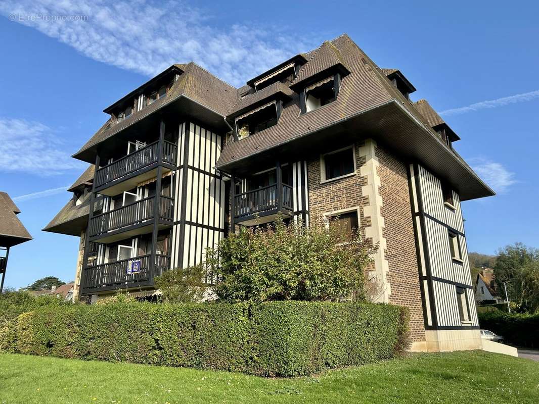 Appartement à BLONVILLE-SUR-MER