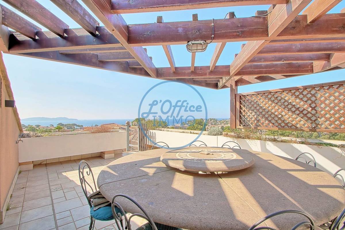 Appartement à HYERES