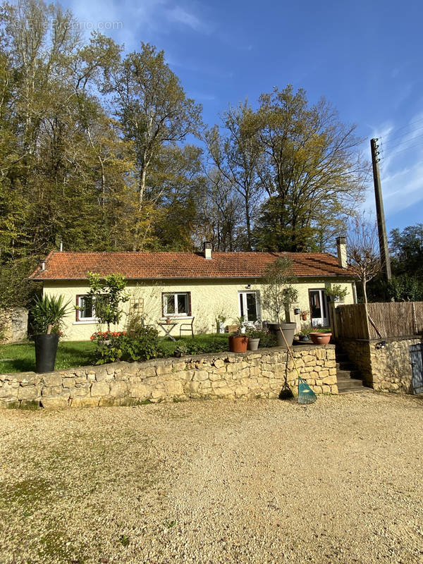 Maison à QUEYSSAC