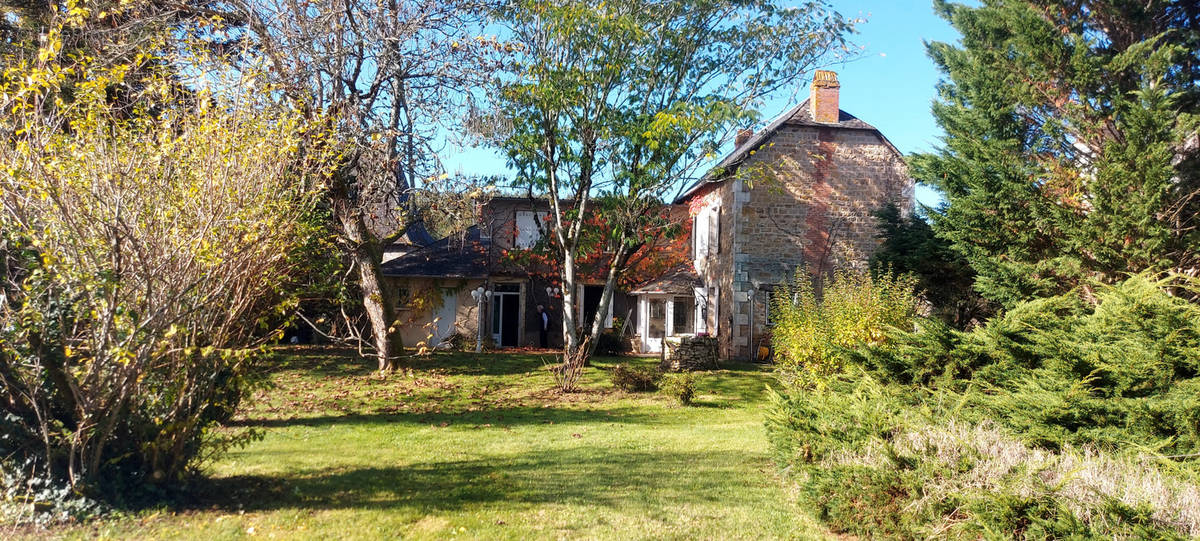 Maison à BRIGNAC-LA-PLAINE