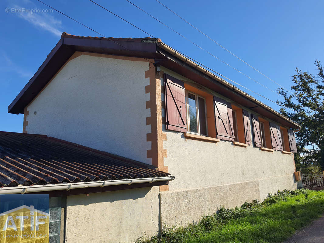 Maison à SAINT-GERMAIN-LAVAL