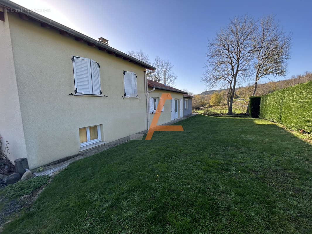 Maison à LE MONASTIER-SUR-GAZEILLE