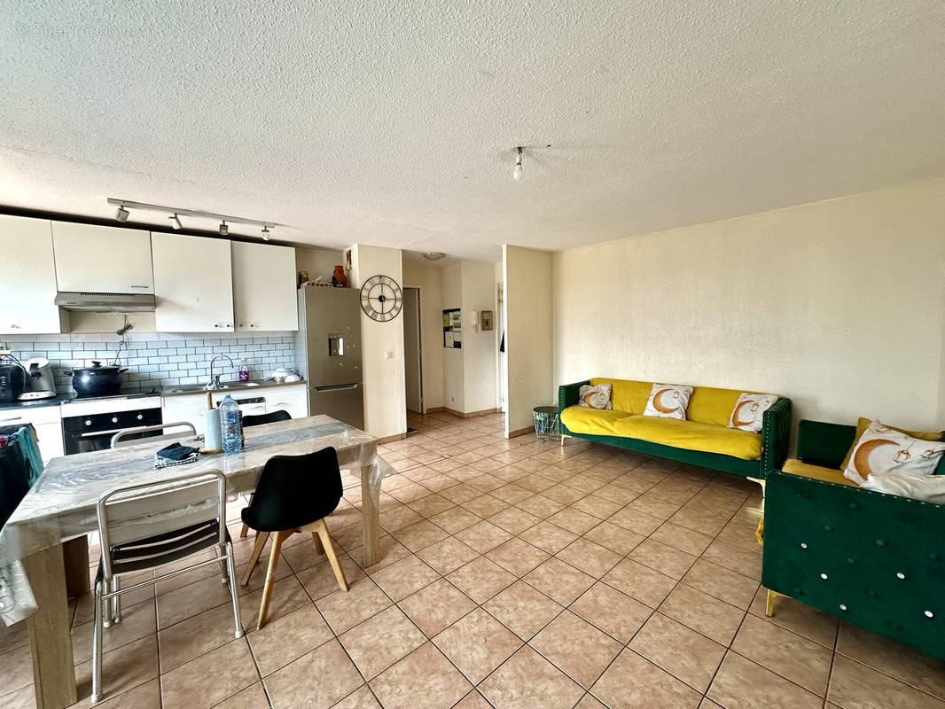 Appartement à FREJUS