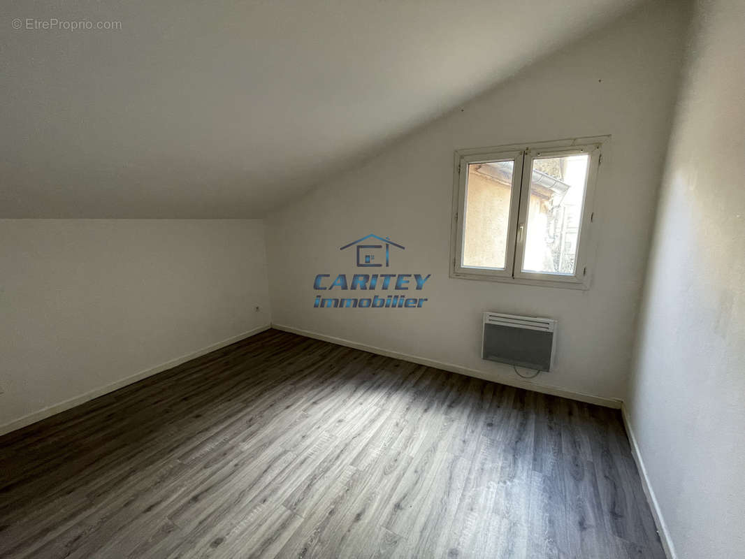 Appartement à LUXEUIL-LES-BAINS