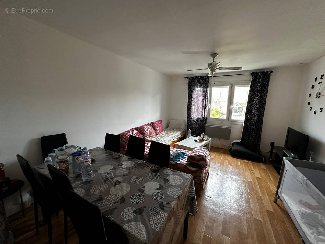 Appartement à SAINTE-LIVRADE-SUR-LOT