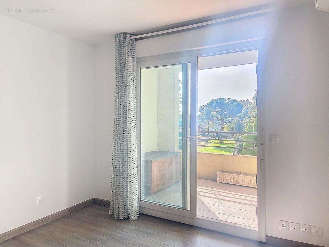 Appartement à CAGNES-SUR-MER