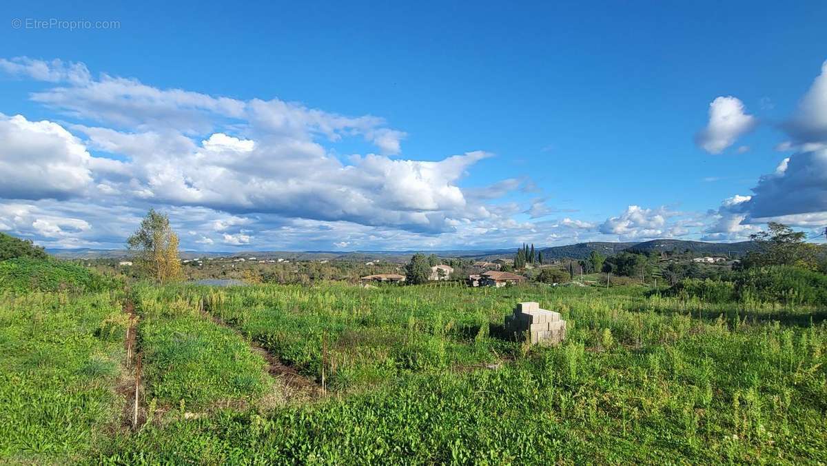 Terrain à LARGENTIERE