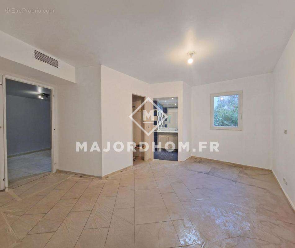 Appartement à MARSEILLE-7E