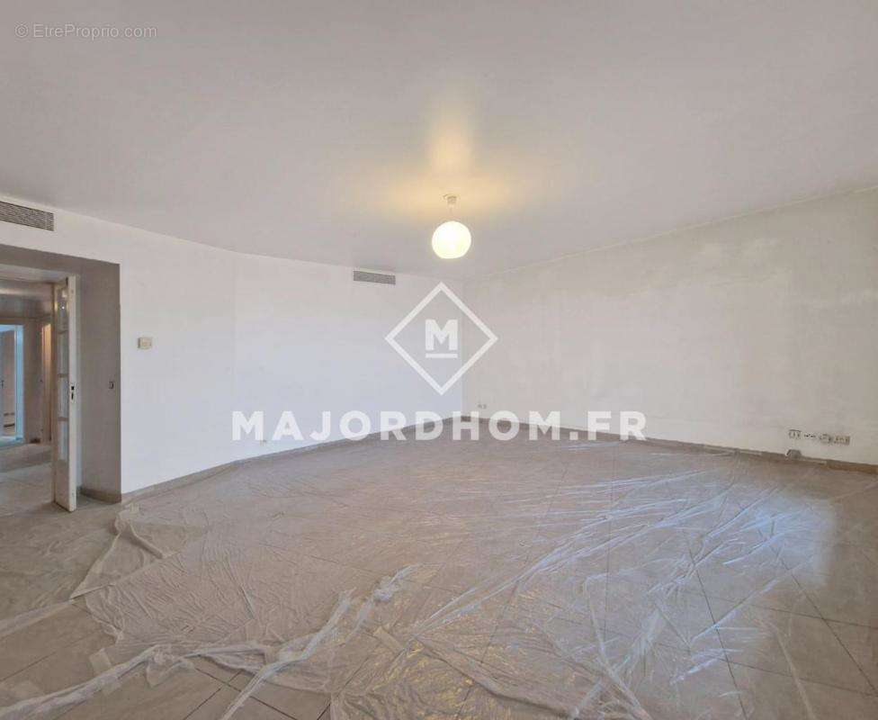 Appartement à MARSEILLE-7E