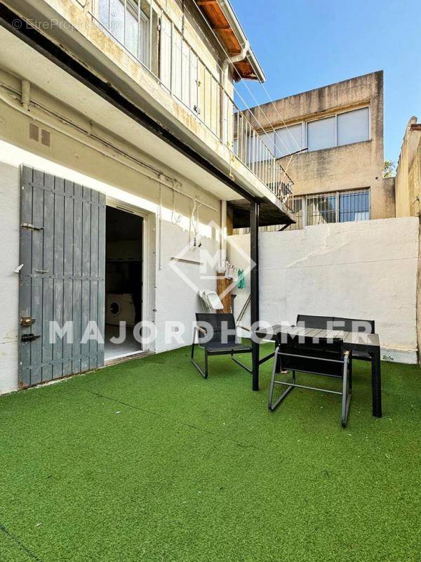 Appartement à MARSEILLE-4E