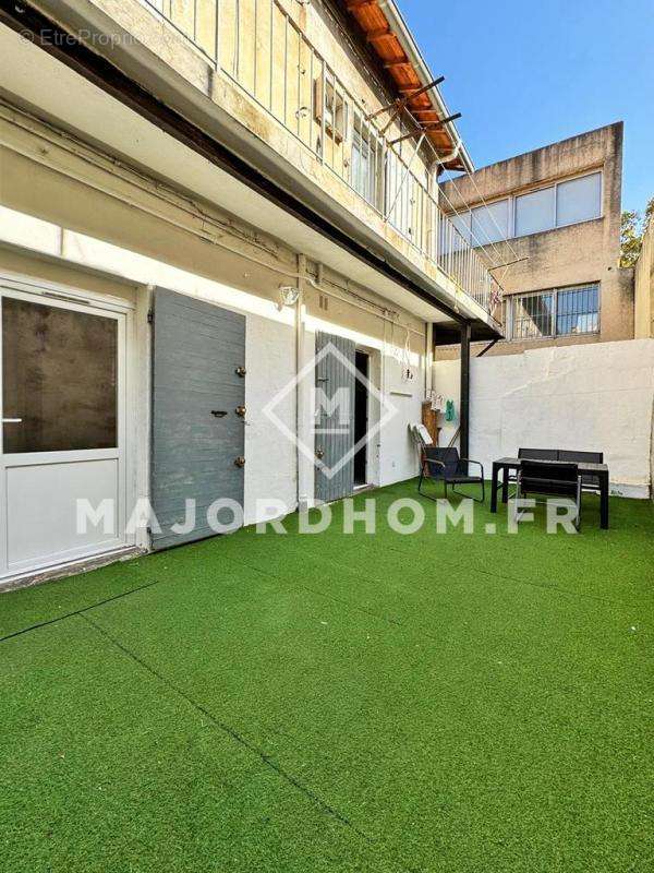 Appartement à MARSEILLE-4E