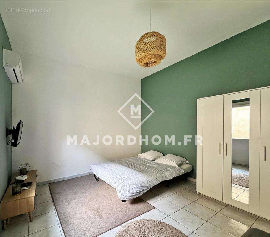 Appartement à MARSEILLE-4E