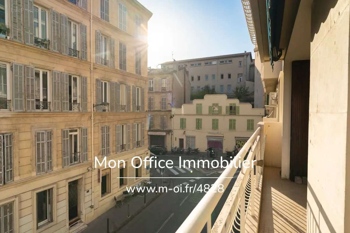 Appartement à MARSEILLE-4E