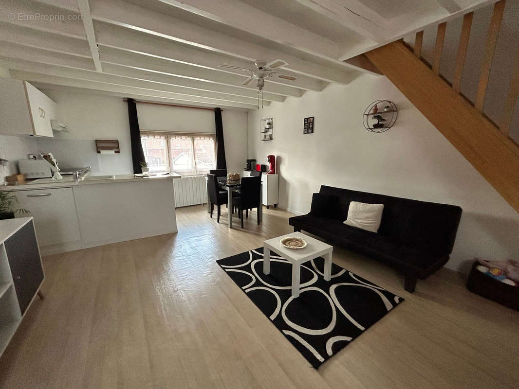 Appartement à DOMART-EN-PONTHIEU