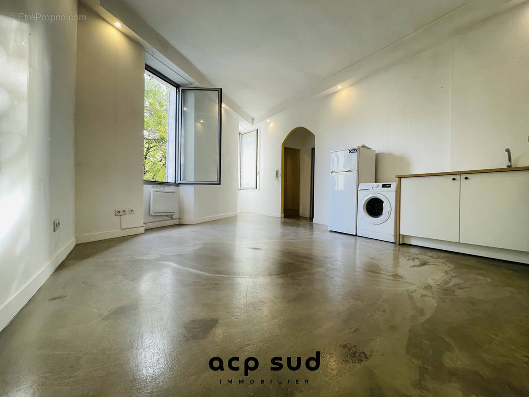 Appartement à MARSEILLE-6E