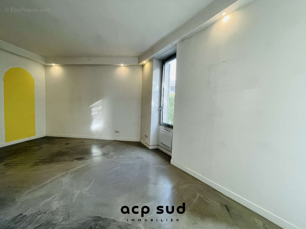 Appartement à MARSEILLE-6E