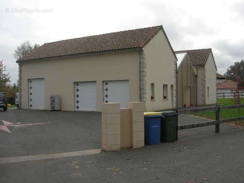 Maison à COUZEIX