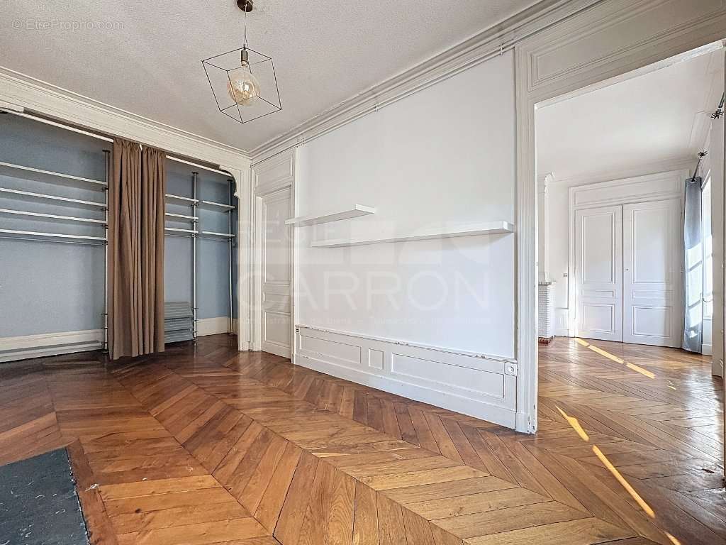 Appartement à LYON-1E