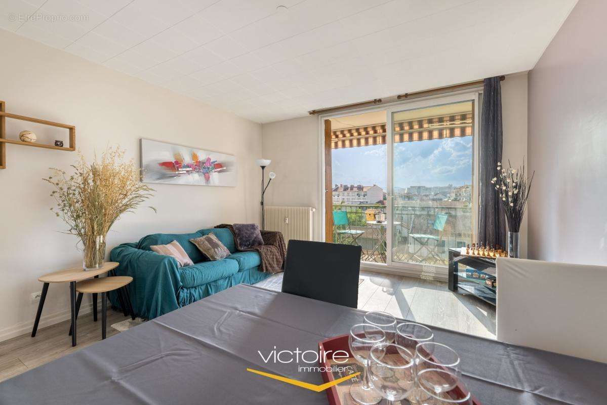 Appartement à LYON-3E