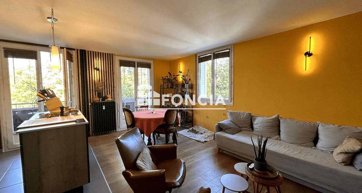 Appartement à AIX-LES-BAINS