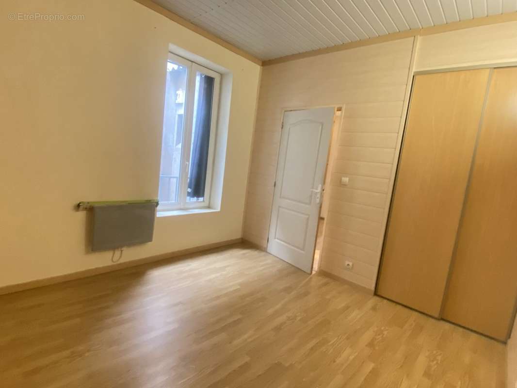 Appartement à BESSAN