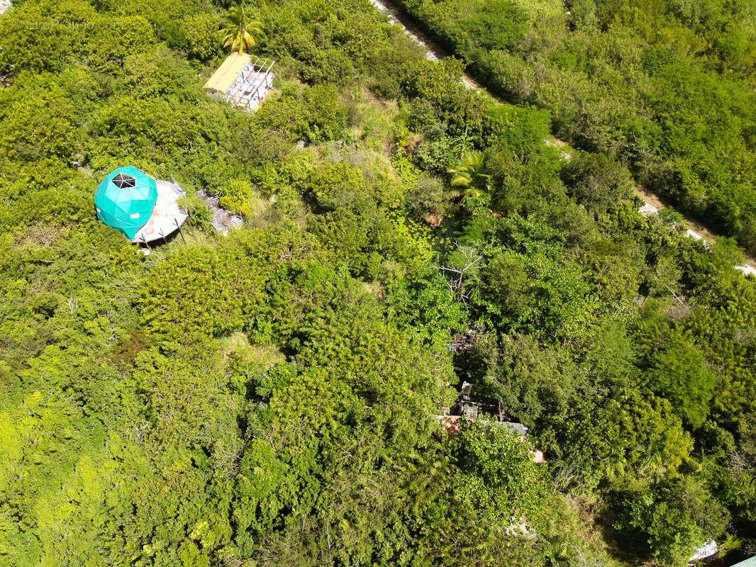 Terrain à SAINT-MARTIN