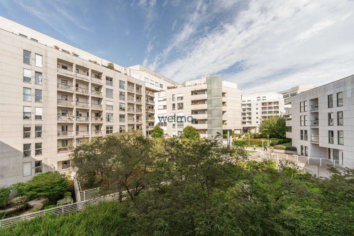 Appartement à PARIS-20E