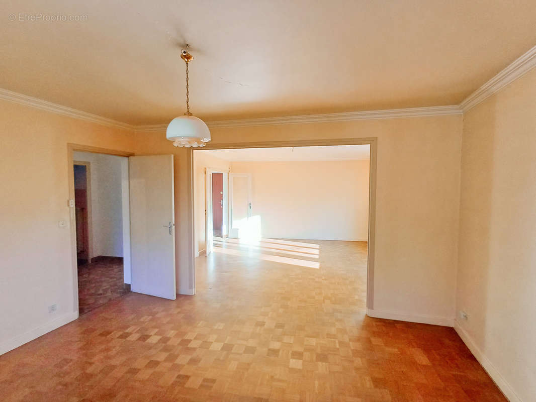 Appartement à AUBENAS