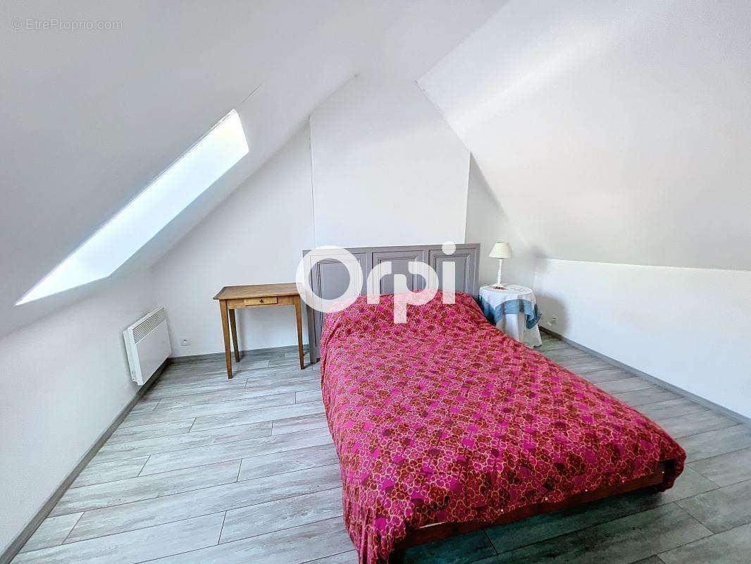 Appartement à VAUX-SUR-SEINE