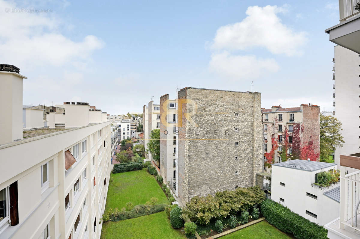 Appartement à PARIS-20E