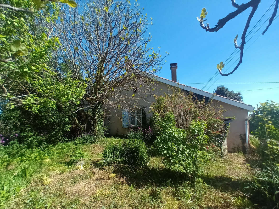 Maison à ASPRIERES